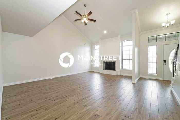 2824 W Creek Side Dr - Photo 2 of 19