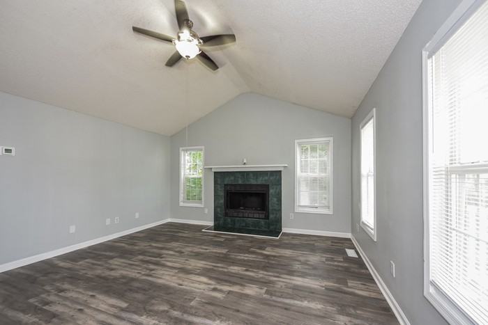 425 Wallace Way - Photo 2 of 10