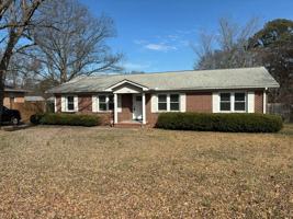 featured image of 304 Pine Knoll Dr