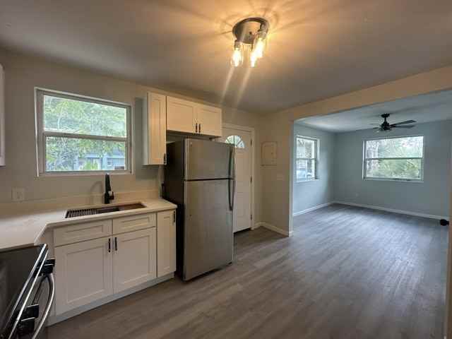 1552 W 14th St - Photo 5 of 15