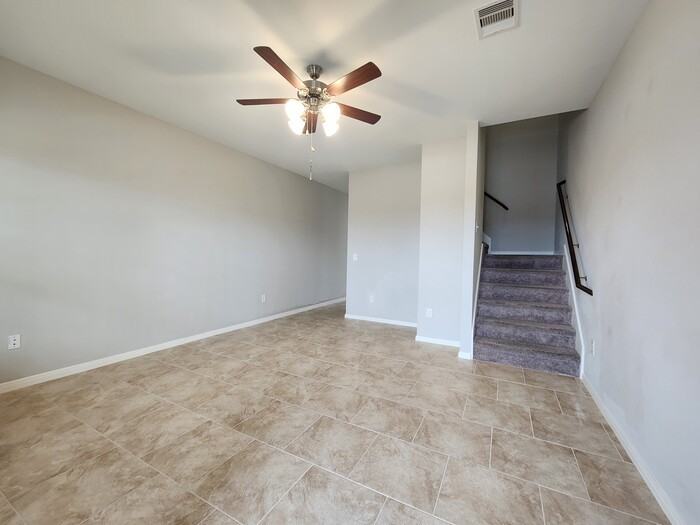 15564 Palmira Ave - Photo 3 of 12