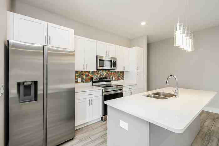 1202 N Platte Ct - Photo 6 of 15