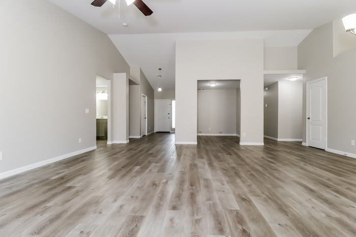 22996 W Papago St - Photo 4 of 16