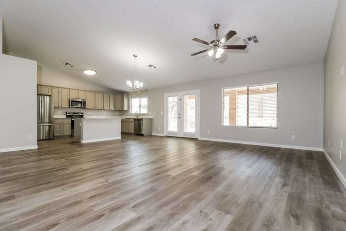 22996 W Papago St - Photo 5 of 16