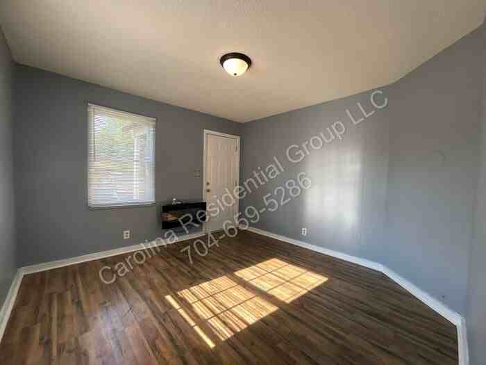 540 Washington St #1 - Photo 3 of 10