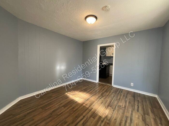 540 Washington St #1 - Photo 4 of 10