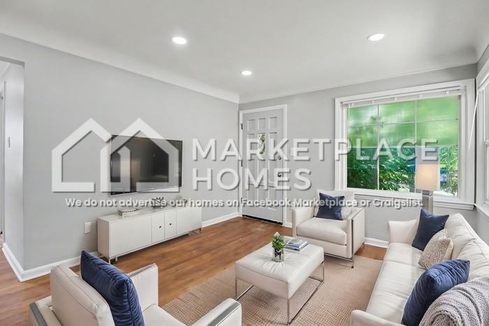 17326 Garfield - Photo 3 of 23