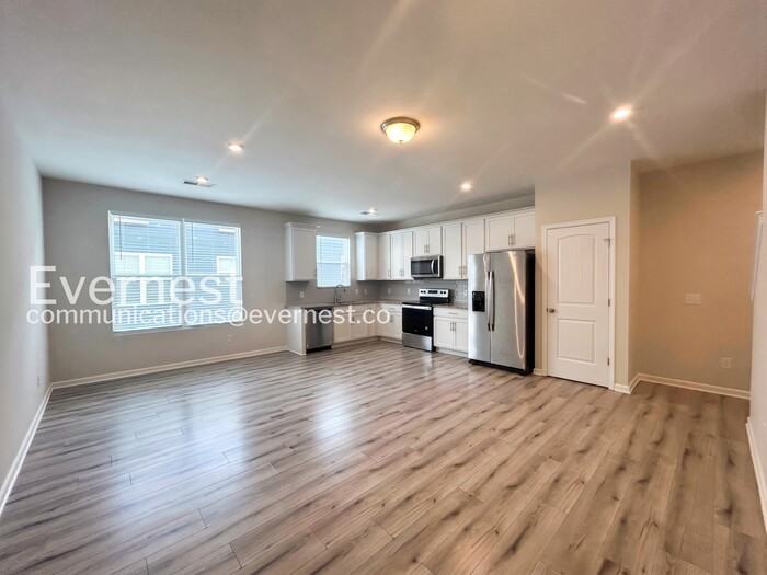 2760 Sparrowgap Trl - Photo 4 of 24