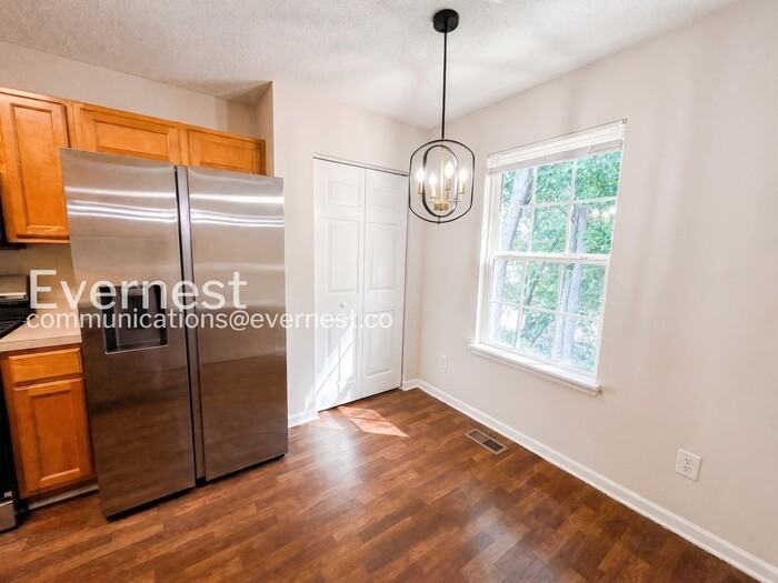 2929 Edgefield Ct Sw - Photo 5 of 20