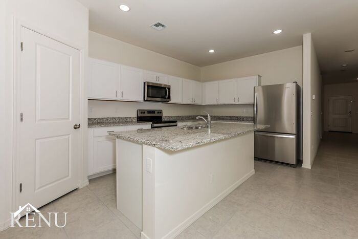 18405 N Los Gabrieles Way - Photo 4 of 23