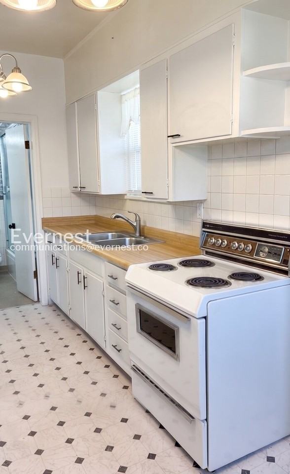 301 13th St - Photo 6 of 25