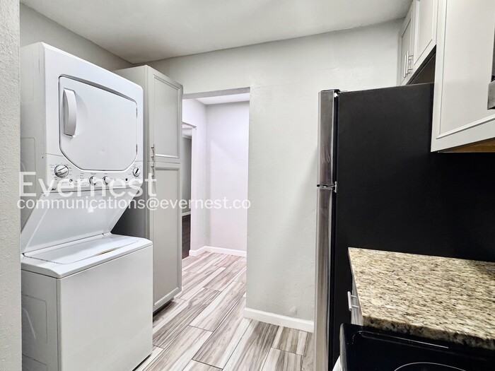 613 E Xyler St - Photo 7 of 19