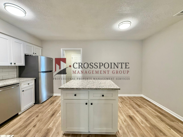 715 S Porter Ave - Photo 4 of 14