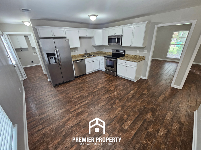 2933 Billy Cross Dr - Photo 6 of 32