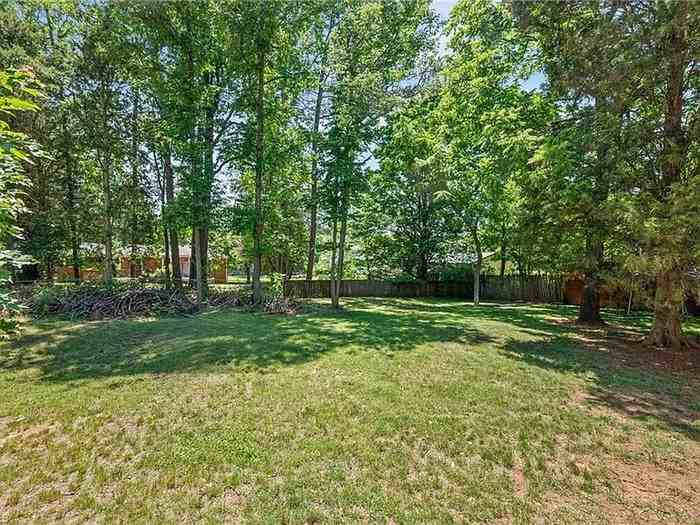 1111 W 5th Ave - Photo 5 of 34