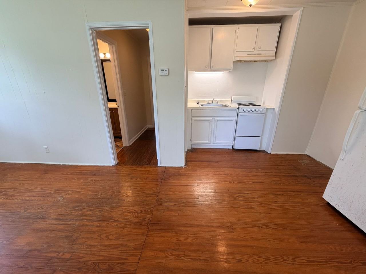 123 W Cranford Ave - Photo 3 of 10