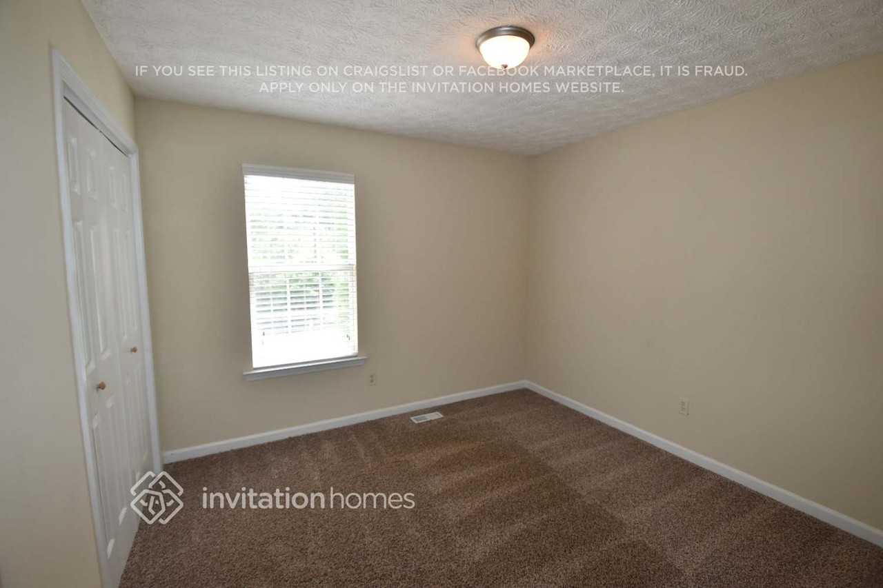 259 Thornbrooke Dr - Photo 3 of 7