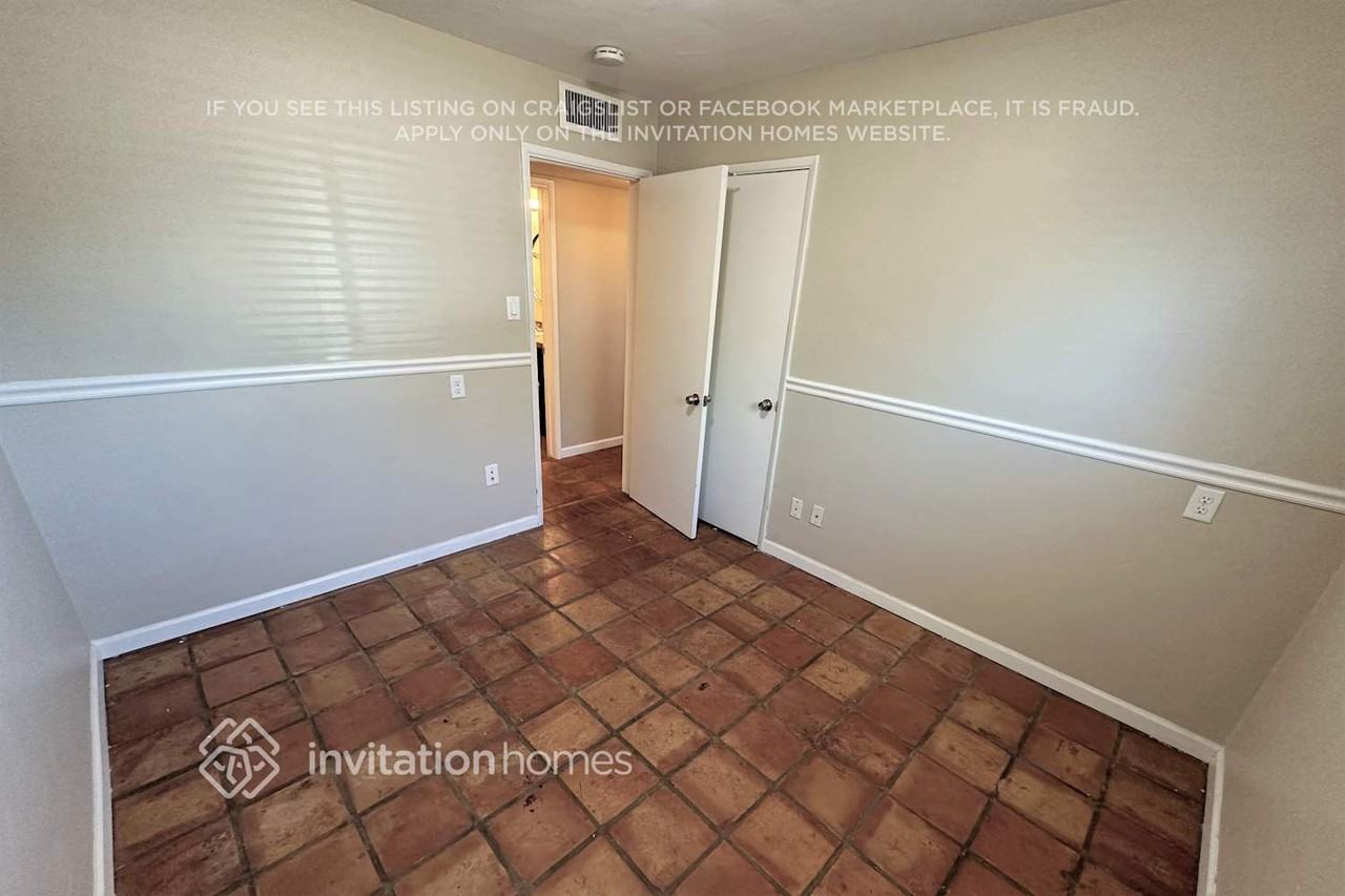4402 S Park Dr - Photo 5 of 10