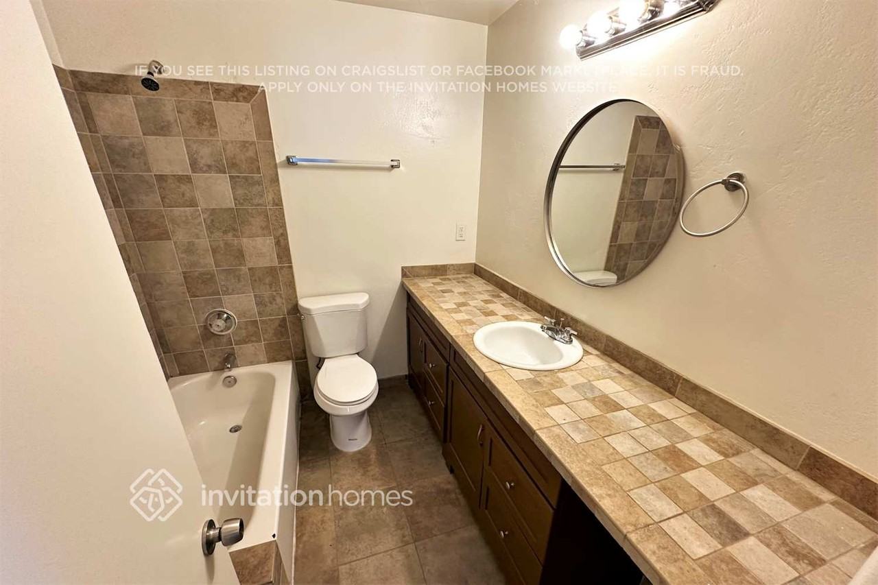 4402 S Park Dr - Photo 7 of 10