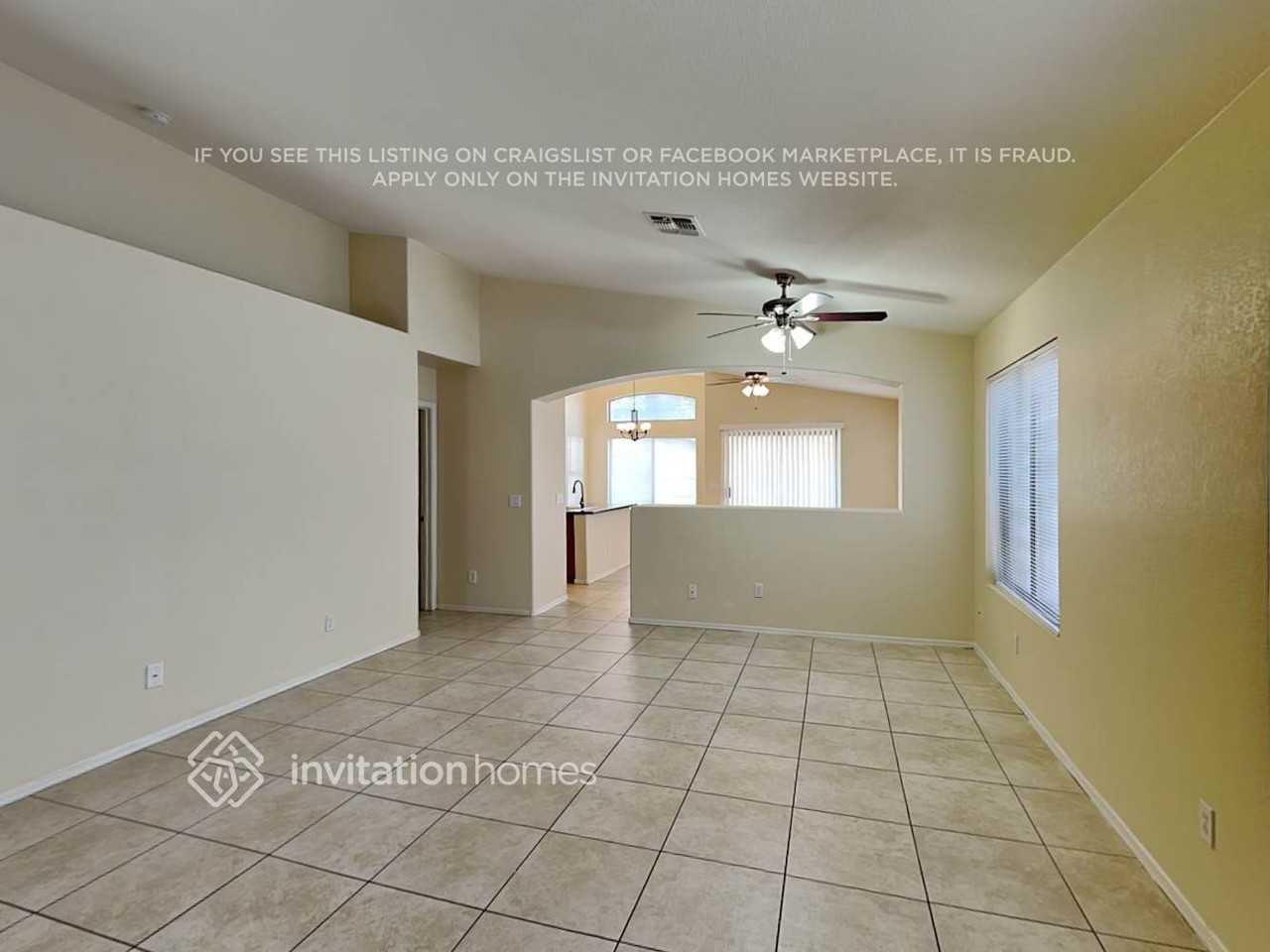 8609 W Mission Ln - Photo 3 of 18