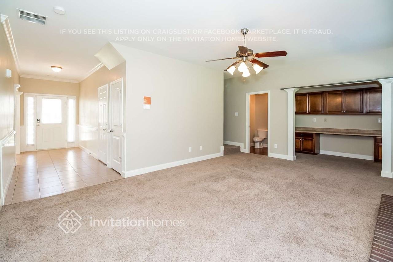 154 Shoal Park Dr #59 - Photo 3 of 20