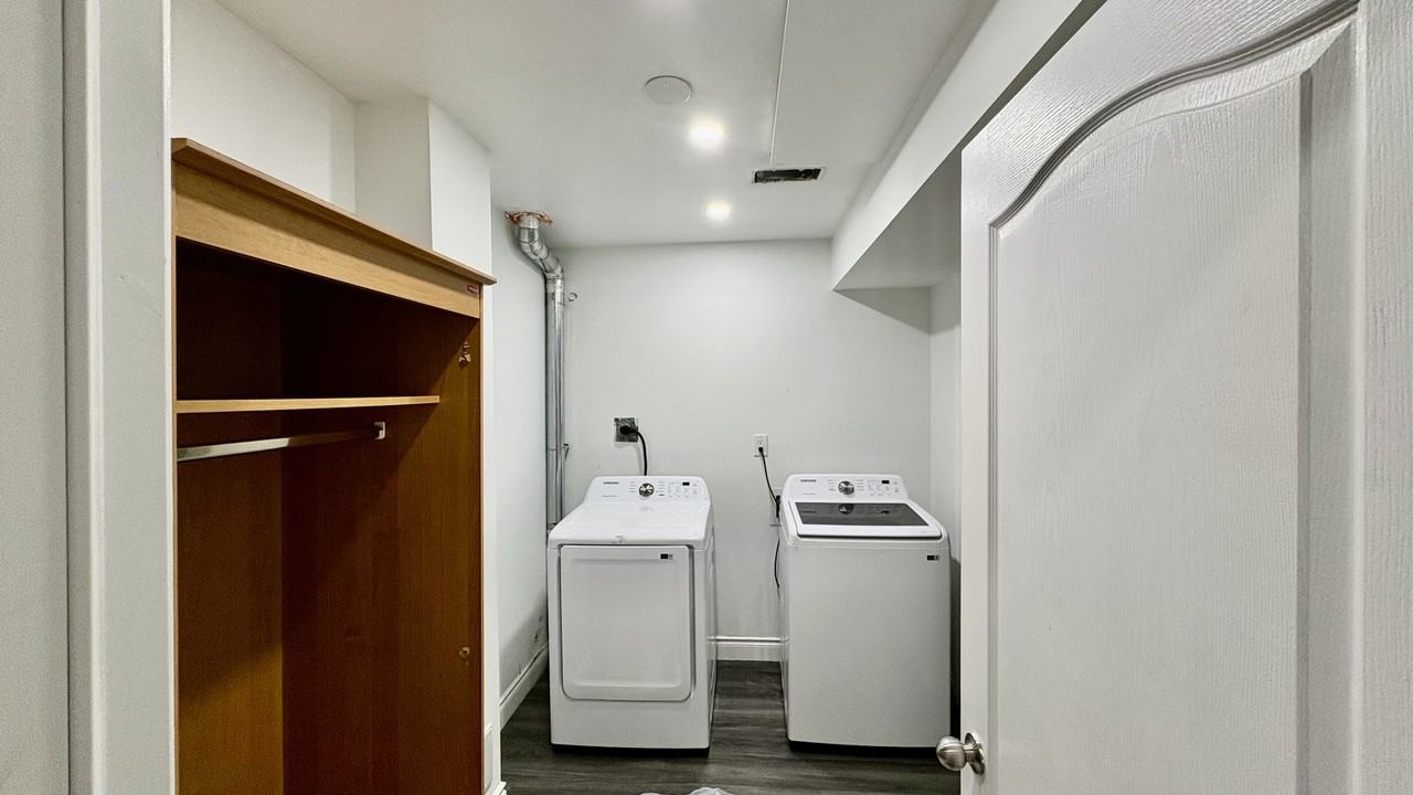 36 McLaughlin Road North - Photo 4 of 7
