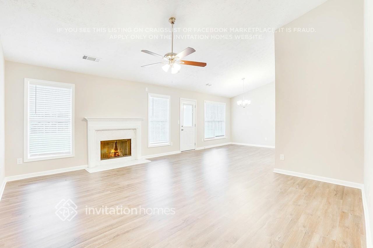 308 Devonshire Dr - Photo 4 of 26