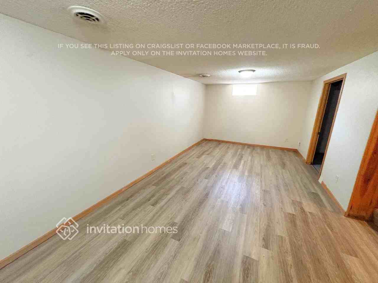 6680 Anoka St Ne - Photo 5 of 10