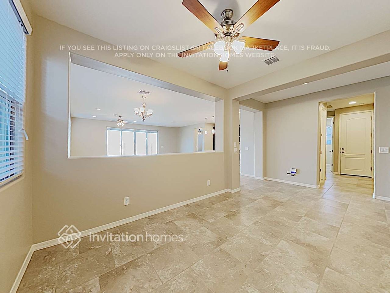 19018 W Yucatan Dr - Photo 3 of 17