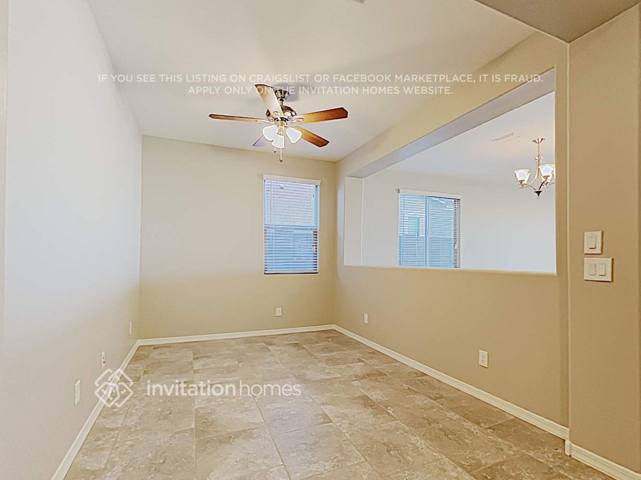19018 W Yucatan Dr - Photo 4 of 17