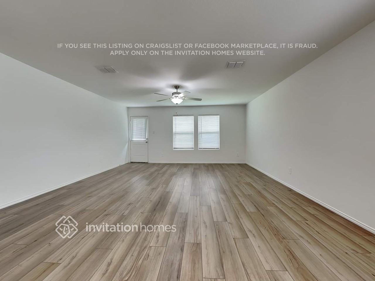 10645 Sewell Cir - Photo 3 of 18