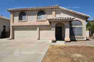 7914 W Claremont St - Photo 1 of 1