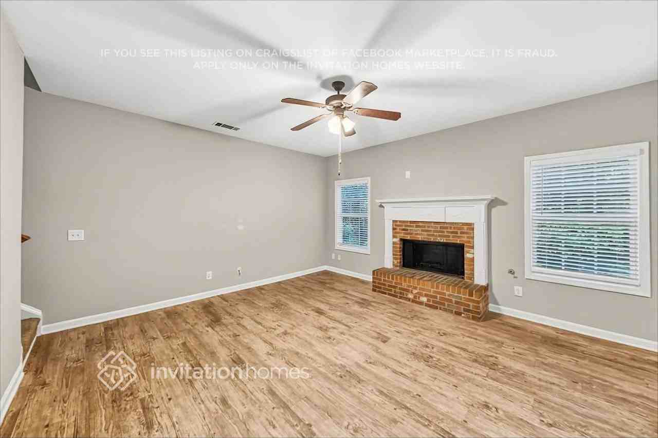 8920 Watersedge Ct - Photo 6 of 21