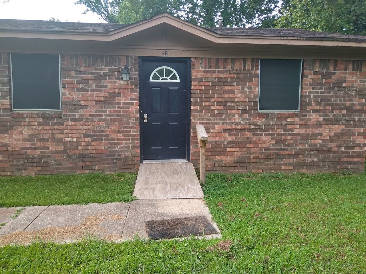10002 Shannon Dr - Photo 2 of 28