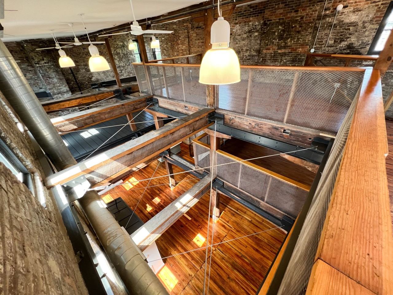 209 Woodward St - Photo 3 of 4