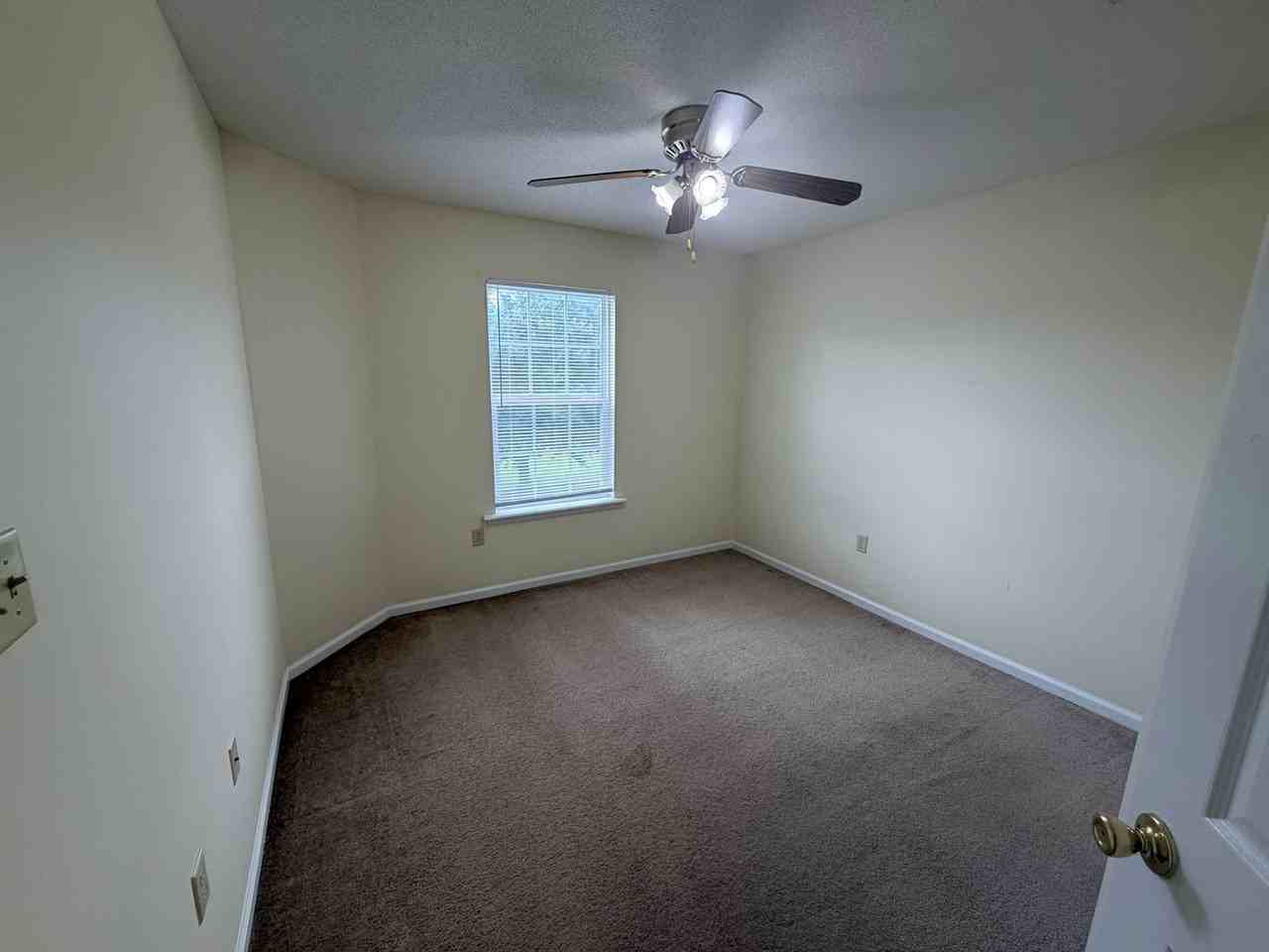 2209 Chattooga Dr Apt A - Photo 4 of 23