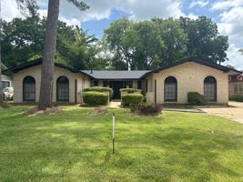 featured image of 4018 Strathmore Dr