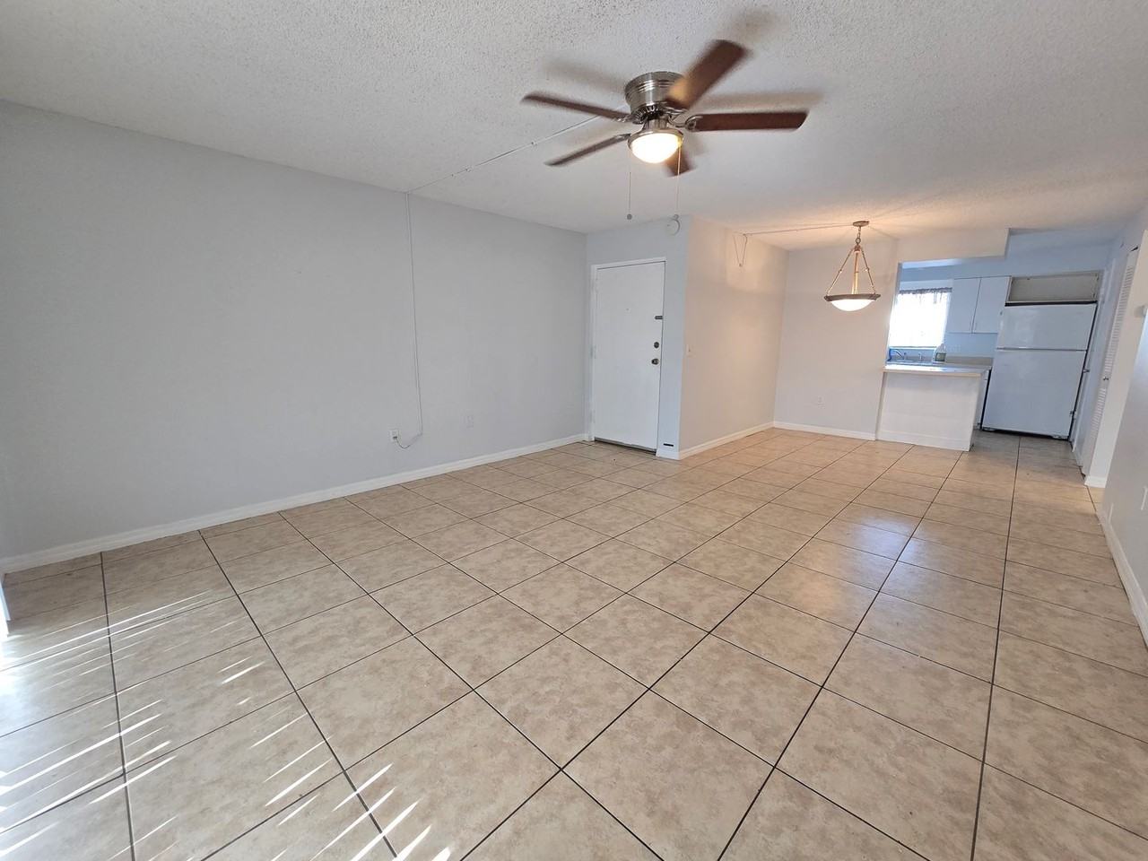 2740 Hidden Lake Blvd #A - Photo 3 of 12
