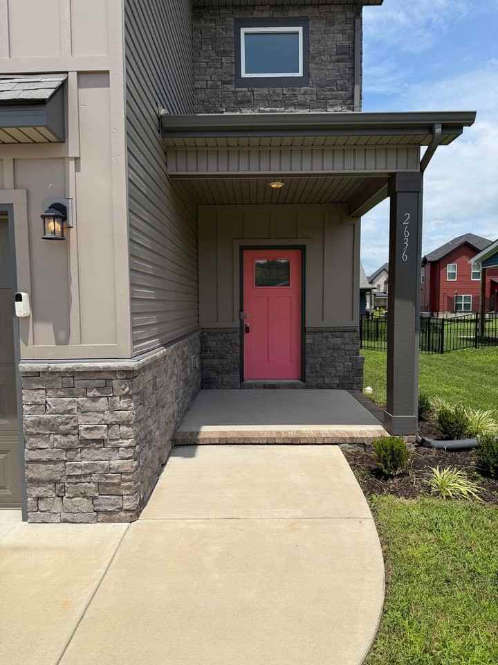 2636 Rafiki Dr - Photo 3 of 40