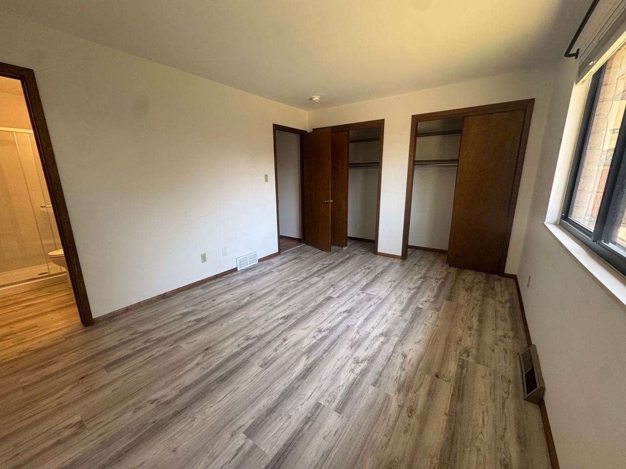 957 Roxwood Ln #C - Photo 7 of 14
