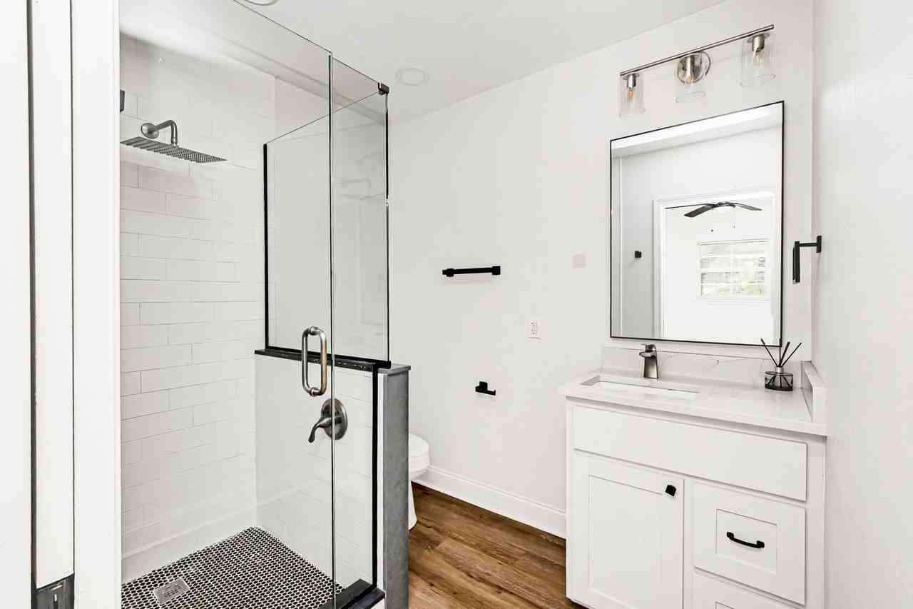 9753 Mollylea Dr - Photo 7 of 10