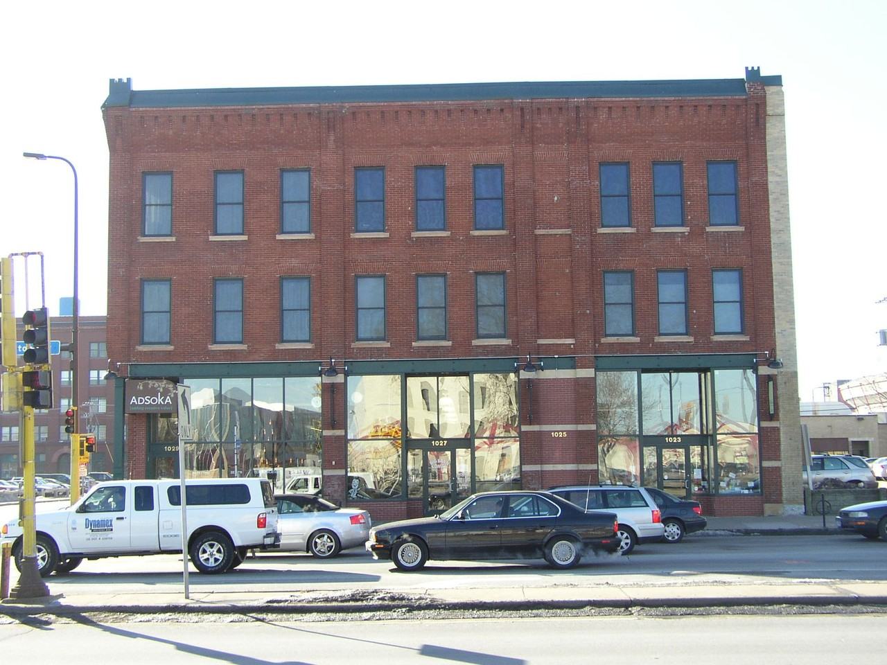 Washington Ave Lofts - Photo 2 of 5