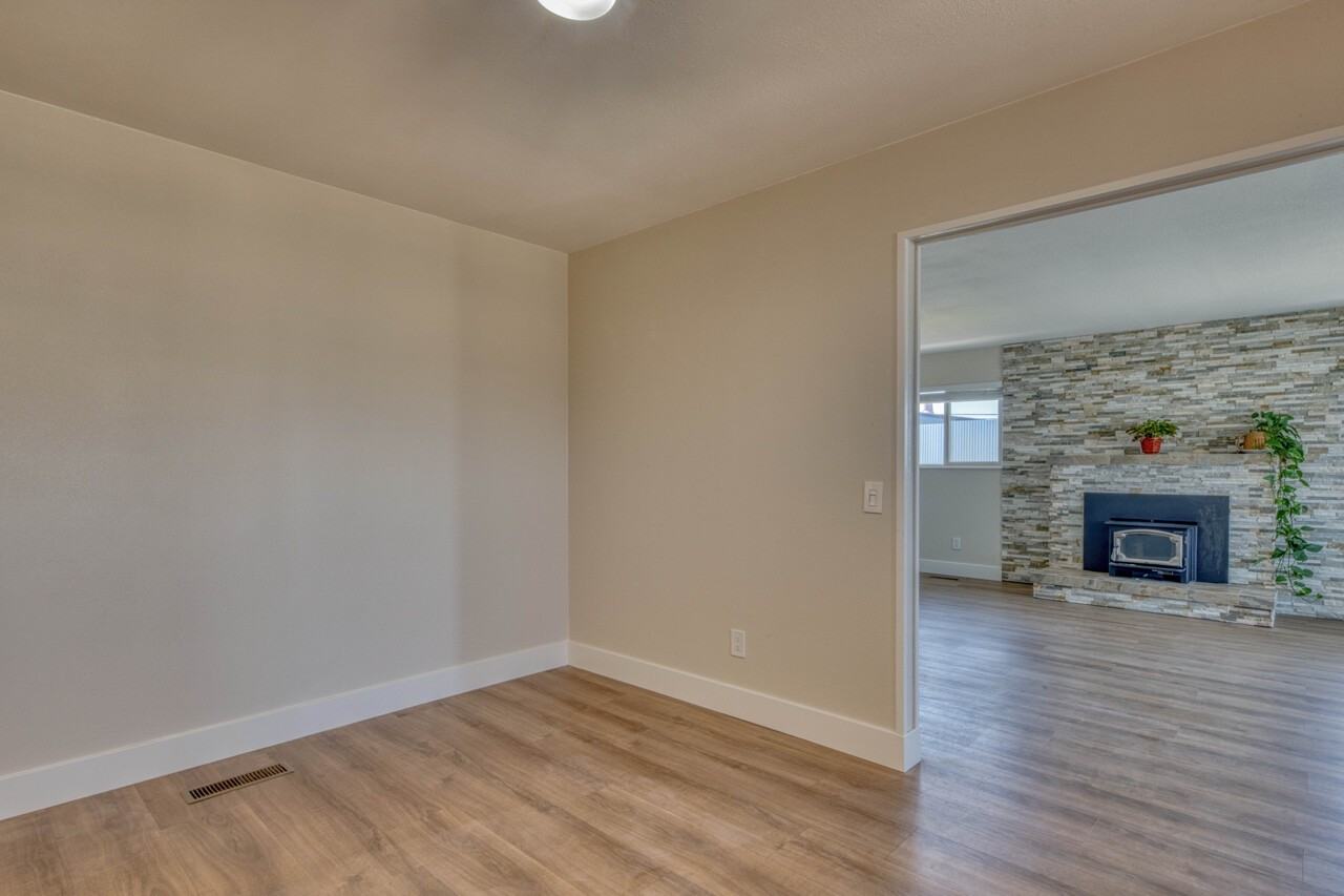 3052 Eddy Cir - Photo 6 of 30