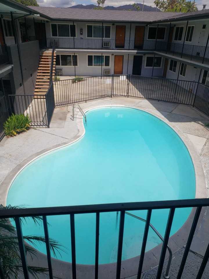 Willington Manner Apartments - Photo 2 of 8