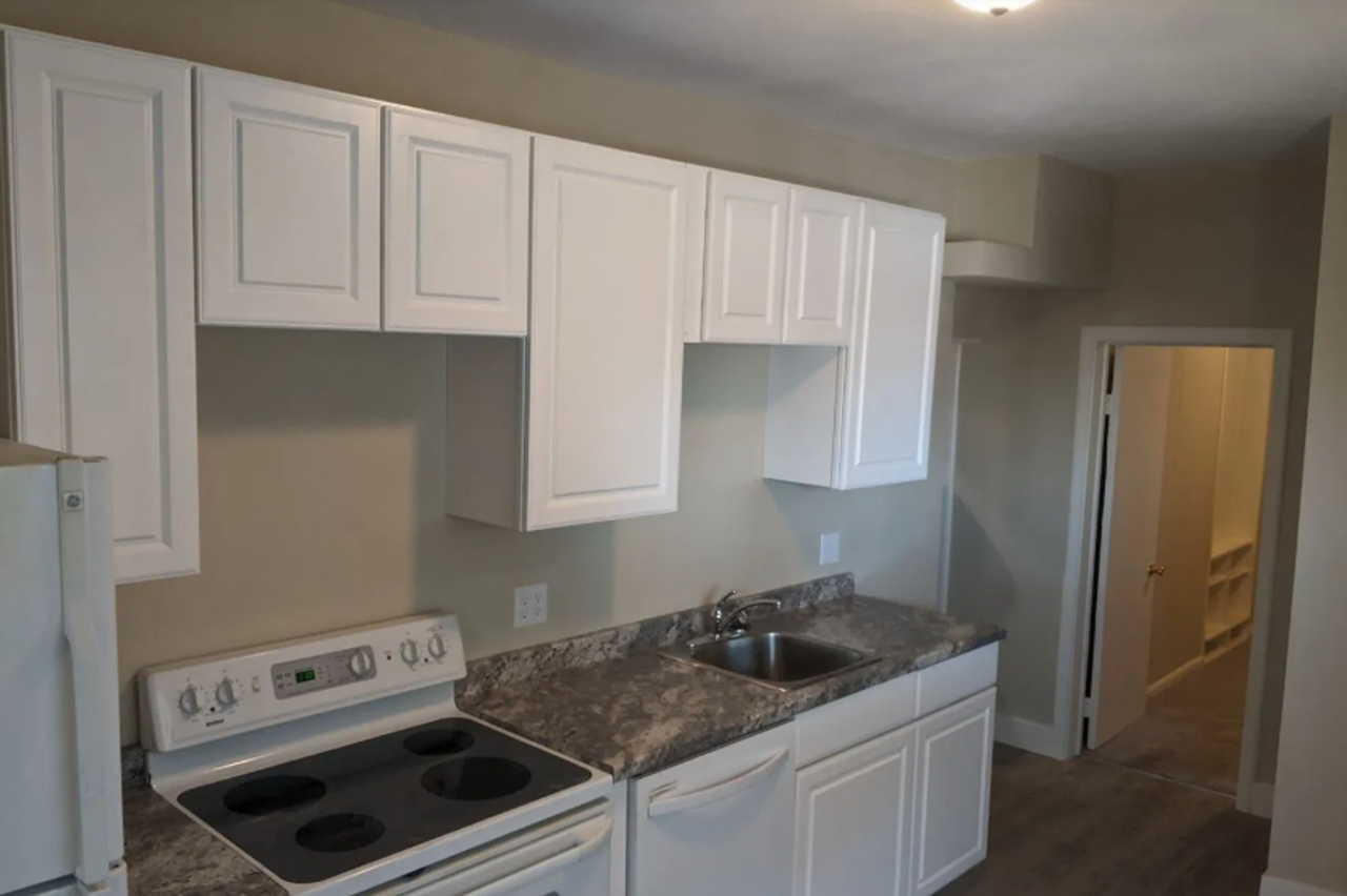 1002 Delaware Ave - Photo 2 of 12