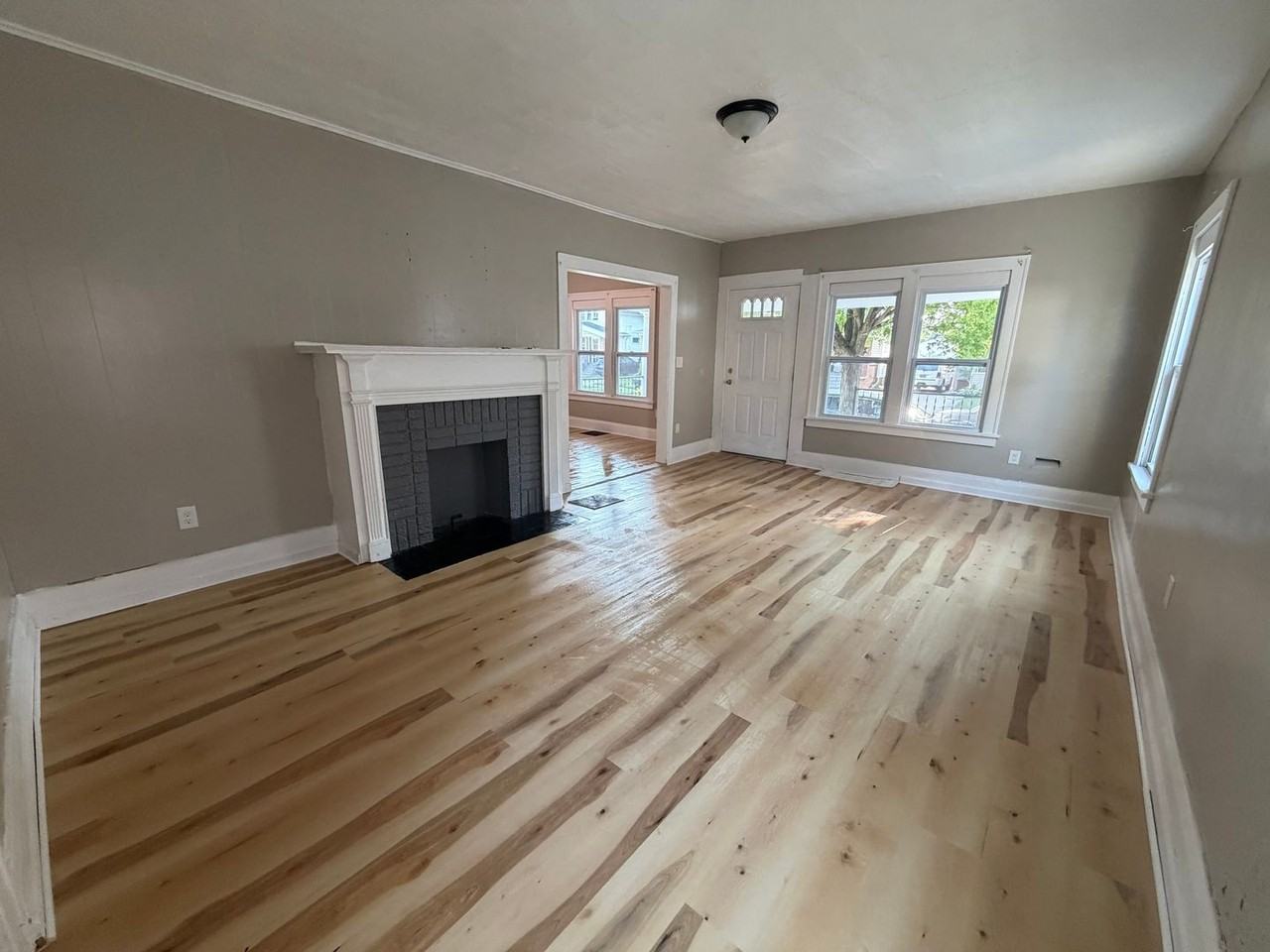 4224 Fairview Dr - Photo 6 of 18