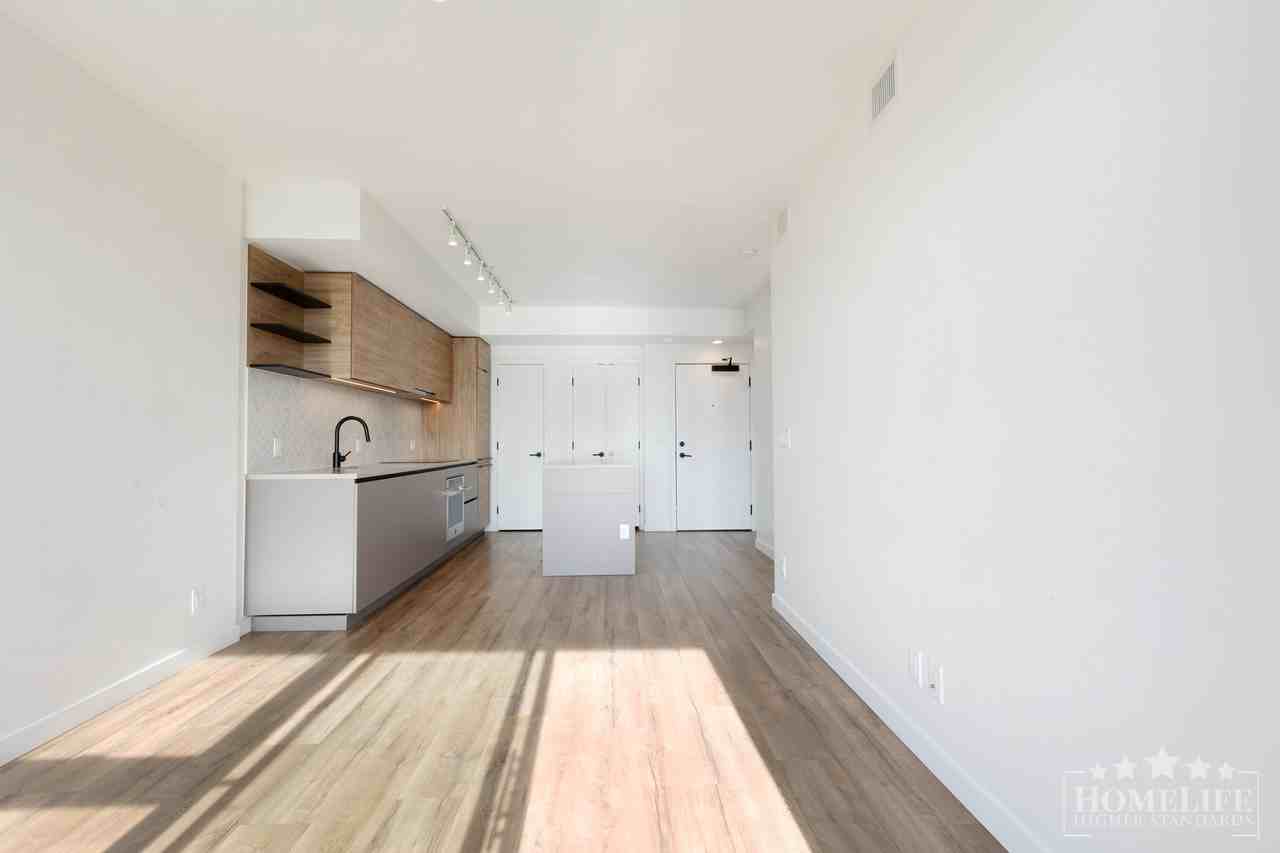 10448 University Dr - Photo 5 of 18