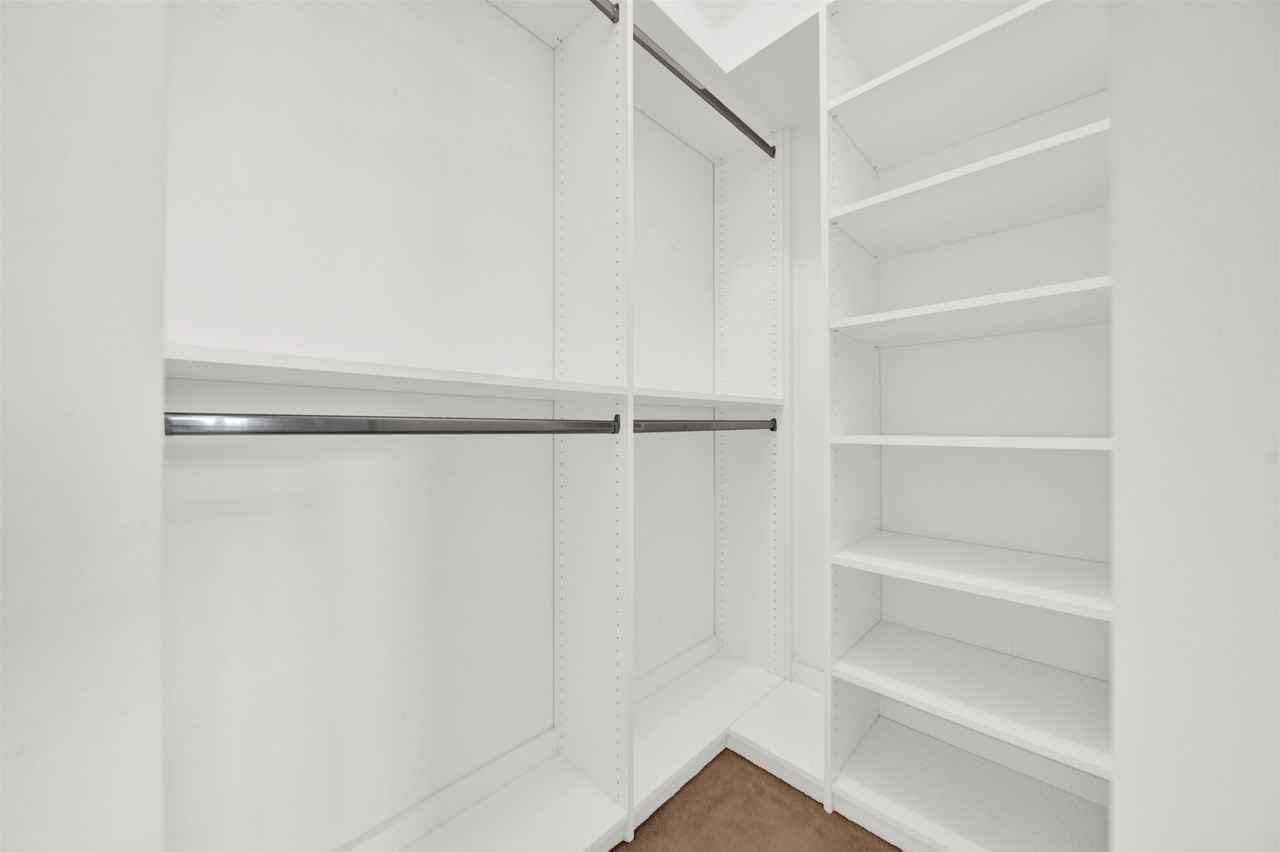 15168 33 Ave - Photo 4 of 30