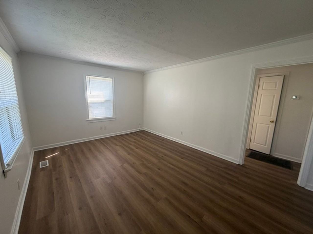 1307 E Moody Ave - Photo 2 of 12