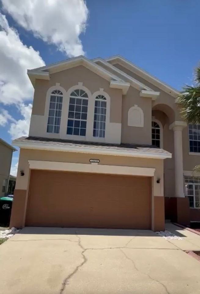 13406 Meadow Bay Loop - Photo 2 of 40